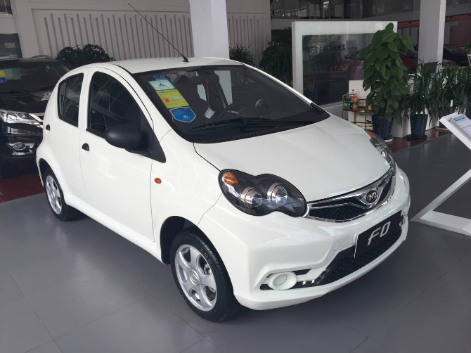 最新款比亞迪F0微型電動(dòng)汽車(chē)，新標(biāo)桿登場(chǎng)！