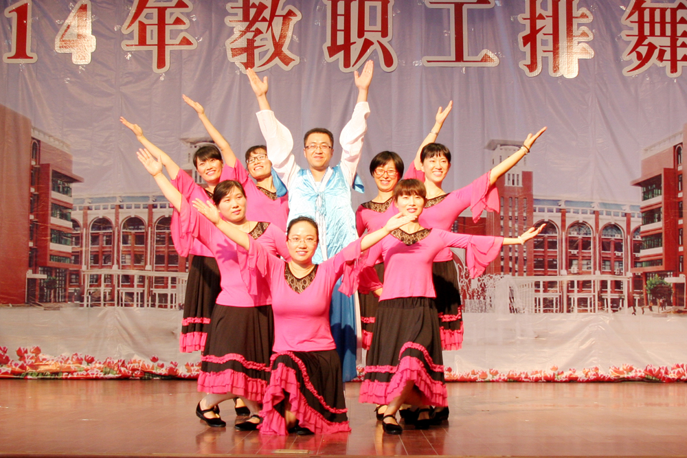 最新排舞2014，舞動(dòng)時(shí)尚魅力，潮流新風(fēng)引領(lǐng)者