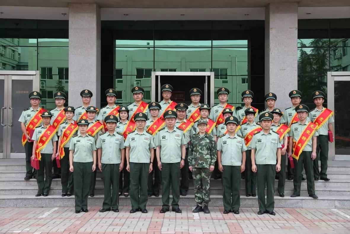 軍隊改革與地方適應(yīng)的雙向探索，聚焦2017轉(zhuǎn)業(yè)最新動態(tài)