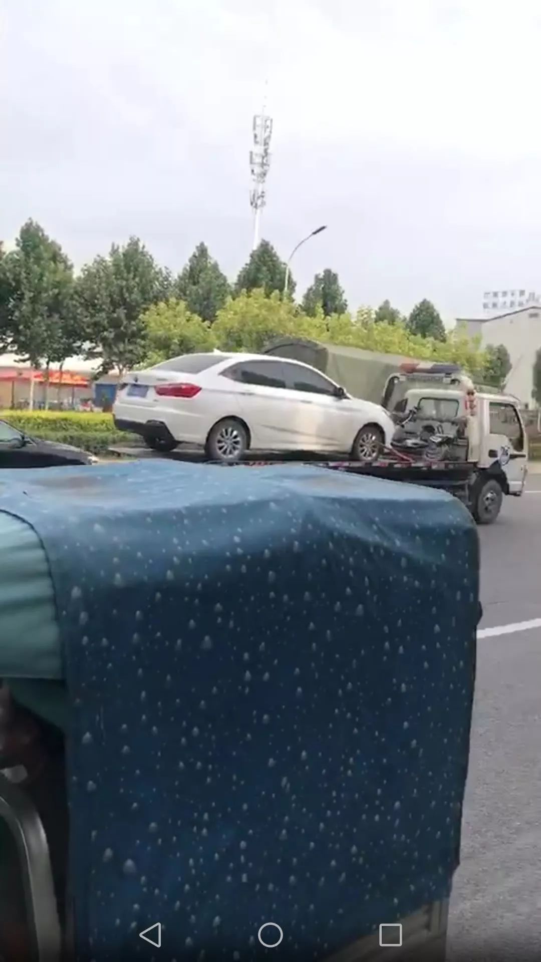 保定車禍事故現場救援進展及后續(xù)關注，最新消息匯總